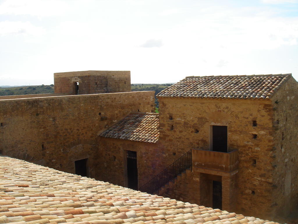 הוילה Niscemi Wine Relais Feudi Del Pisciotto מראה חיצוני תמונה
