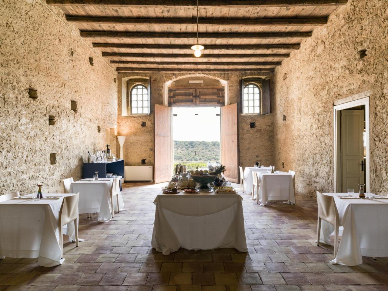 הוילה Niscemi Wine Relais Feudi Del Pisciotto מראה חיצוני תמונה