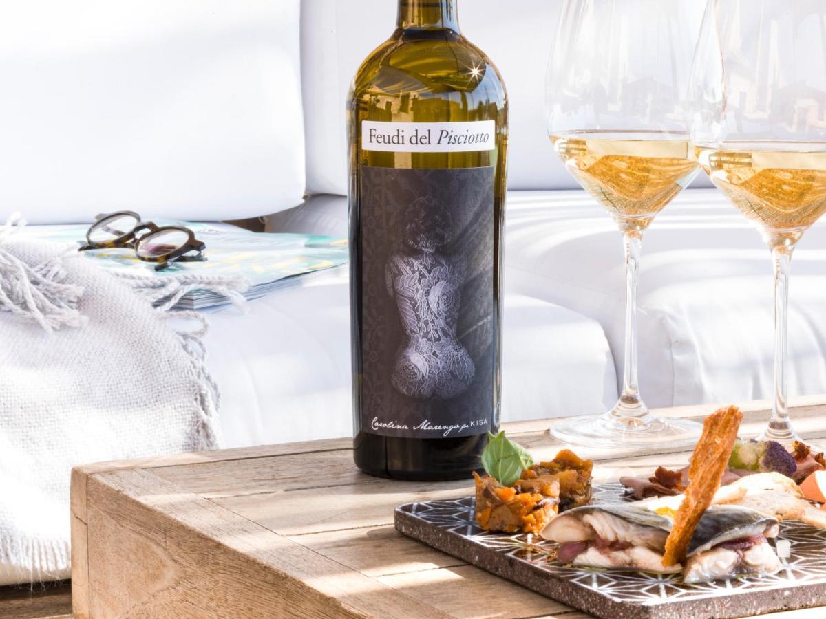 הוילה Niscemi Wine Relais Feudi Del Pisciotto מראה חיצוני תמונה